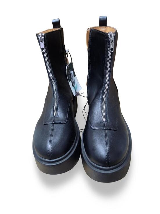 wild fable Shoes - Wild Fable Black Platform Ankle Boots Size 8.5 Front Zip Chunky Lug Sole NWT